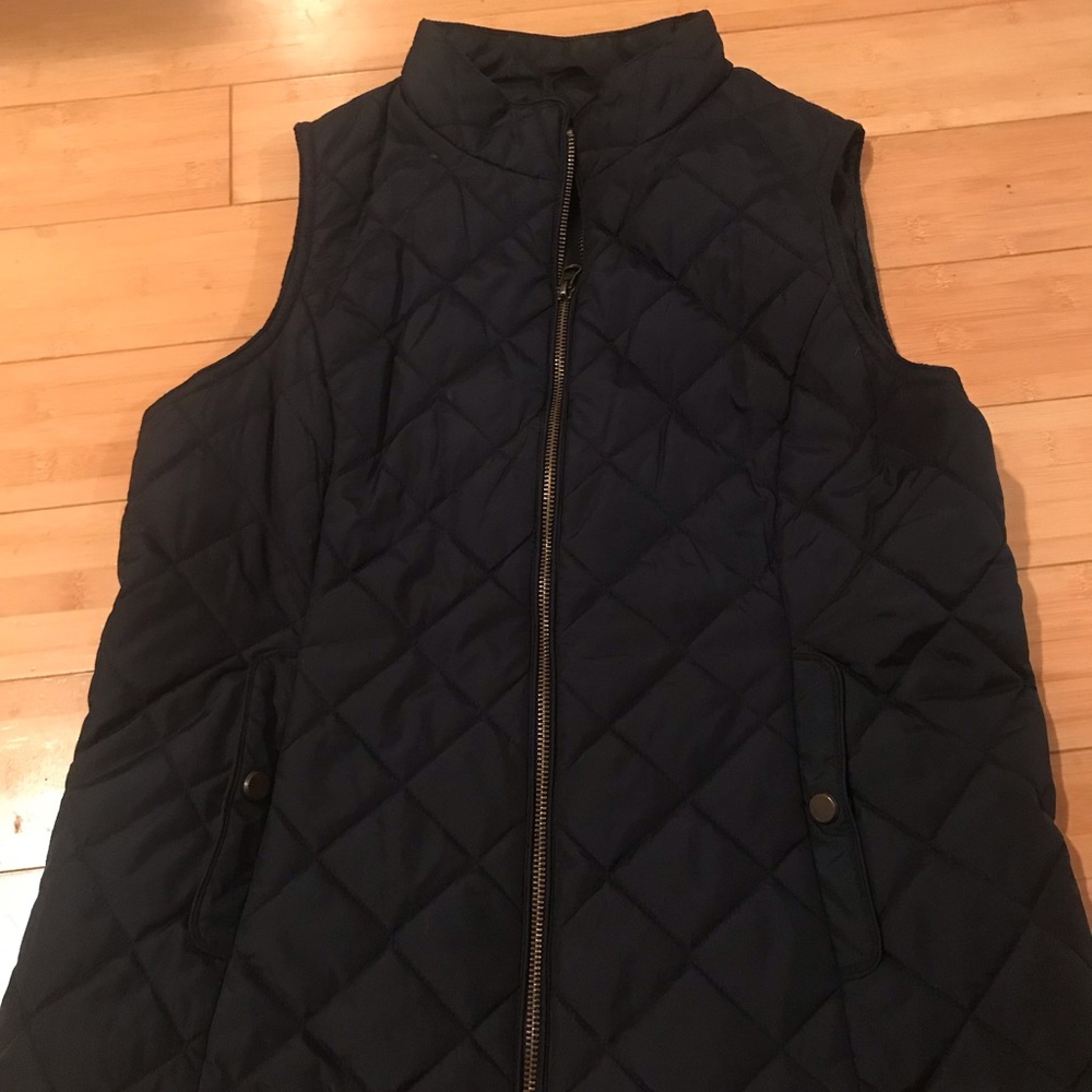 GAP women’s navy blue vest